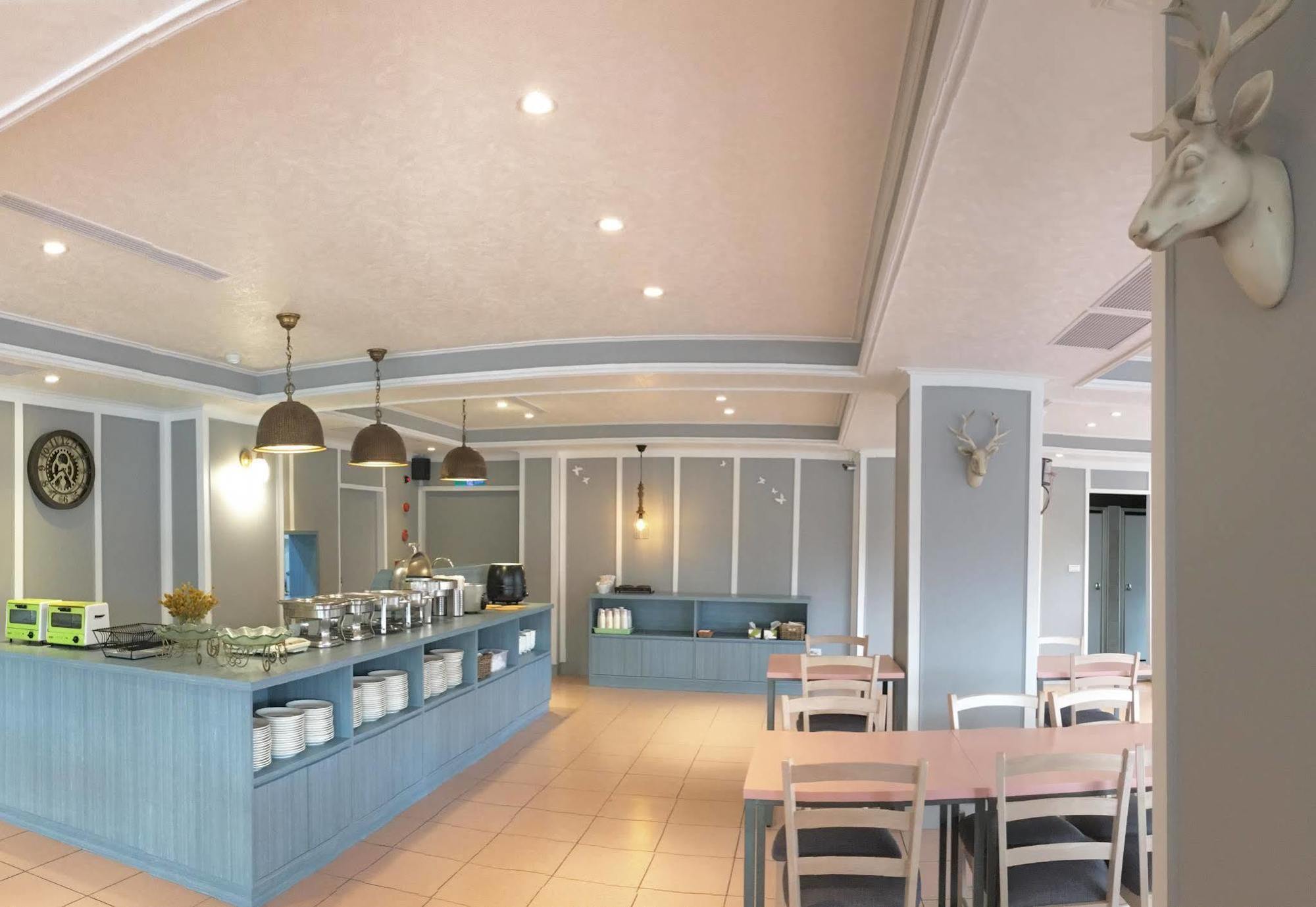 Wan Tai Hotel Чиай Сити Екстериор снимка